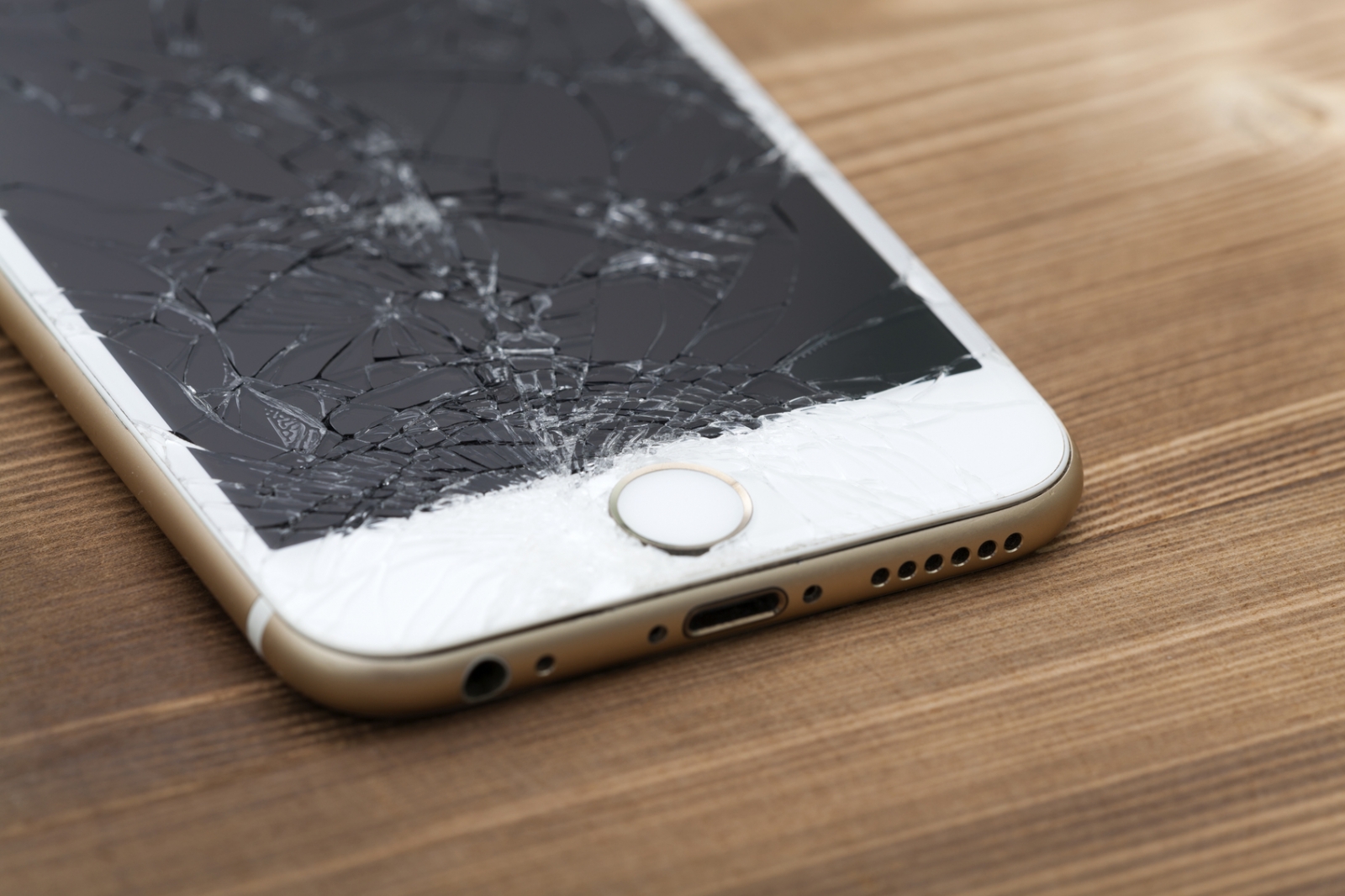 iPhone 6 Ekranı Kırık